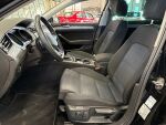 Volkswagen Passat 2022 Musta