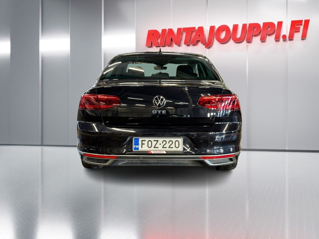 Volkswagen Passat 2022 Musta