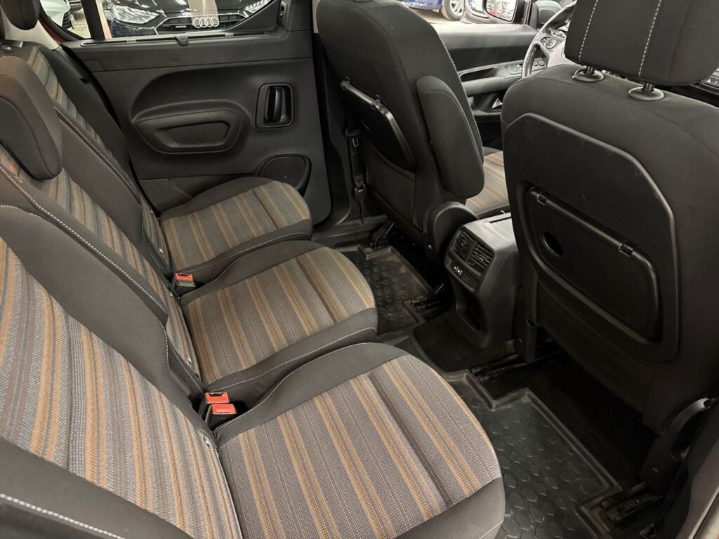 Opel Combo-e 2021 Ruskea (beige)