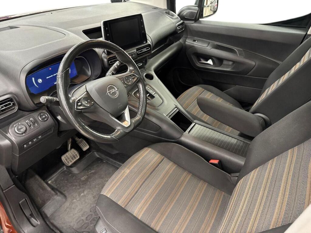 Opel Combo-e 2021 Ruskea (beige)