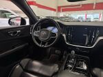 Volvo V60 2019 Musta