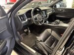 Volvo V60 2019 Musta