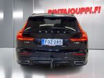 Volvo V60 2019 Musta