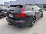 Volvo V60 2019 Musta