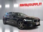 Volvo V60 2019 Musta