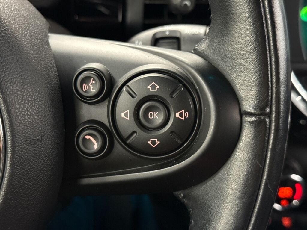 Mini Hatchback 2018 Harmaa