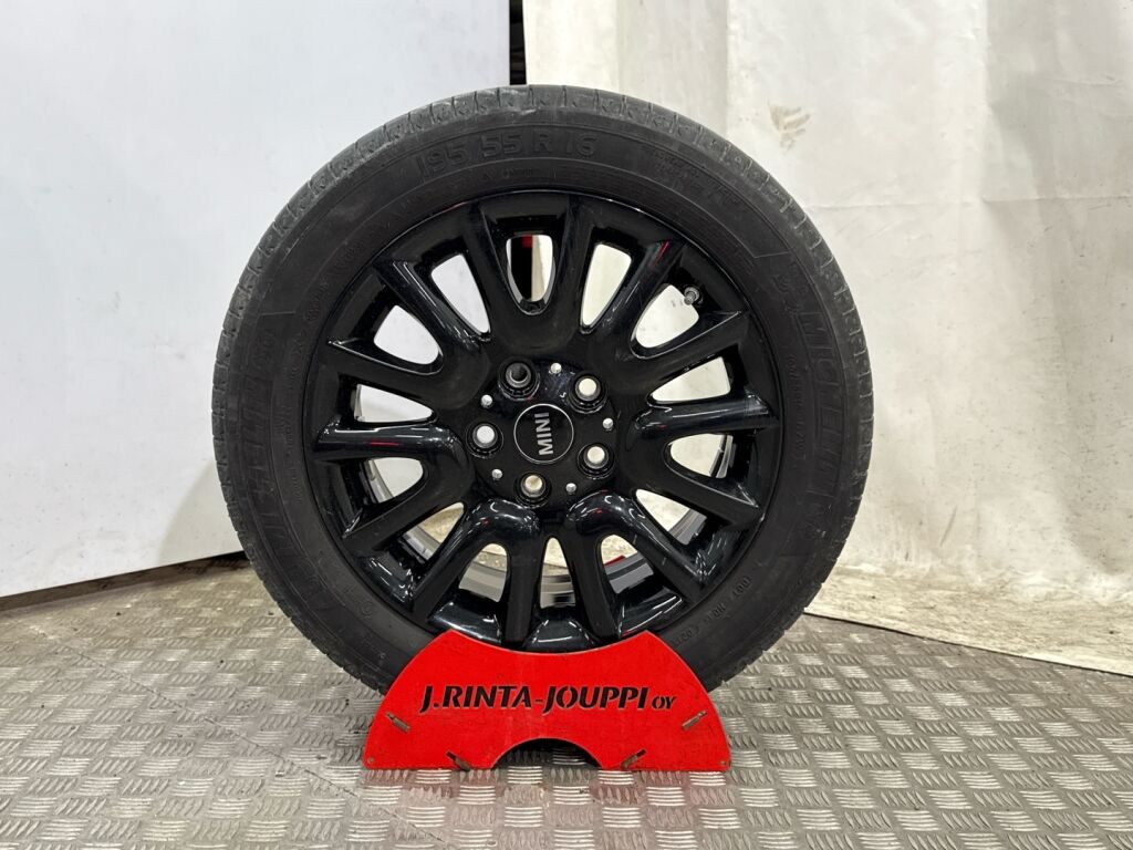 Mini Hatchback 2018 Harmaa