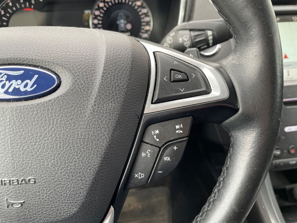 Ford Mondeo 2018 Sininen