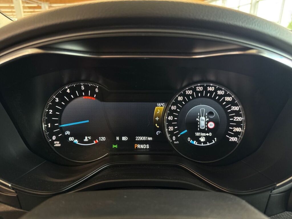 Ford Mondeo 2018 Sininen
