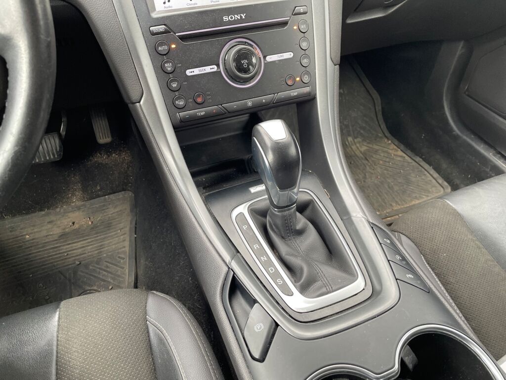 Ford Mondeo 2018 Sininen