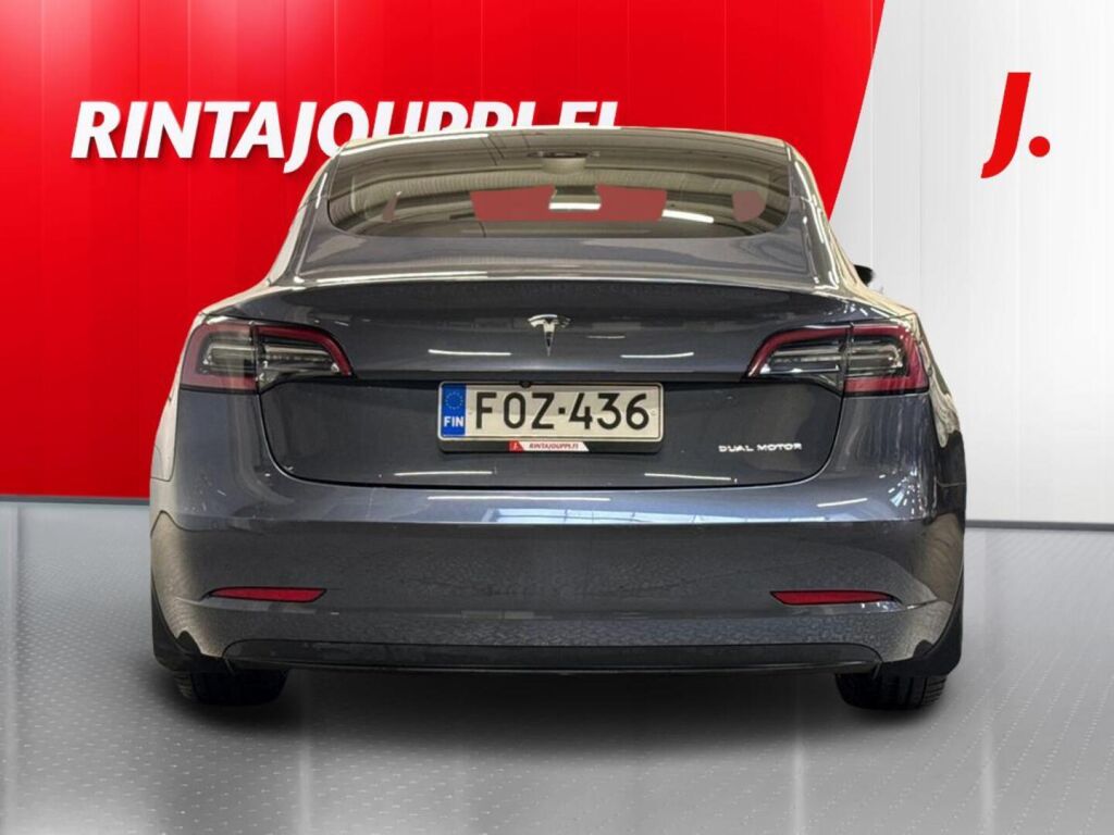 Tesla Model 3 2021 Harmaa