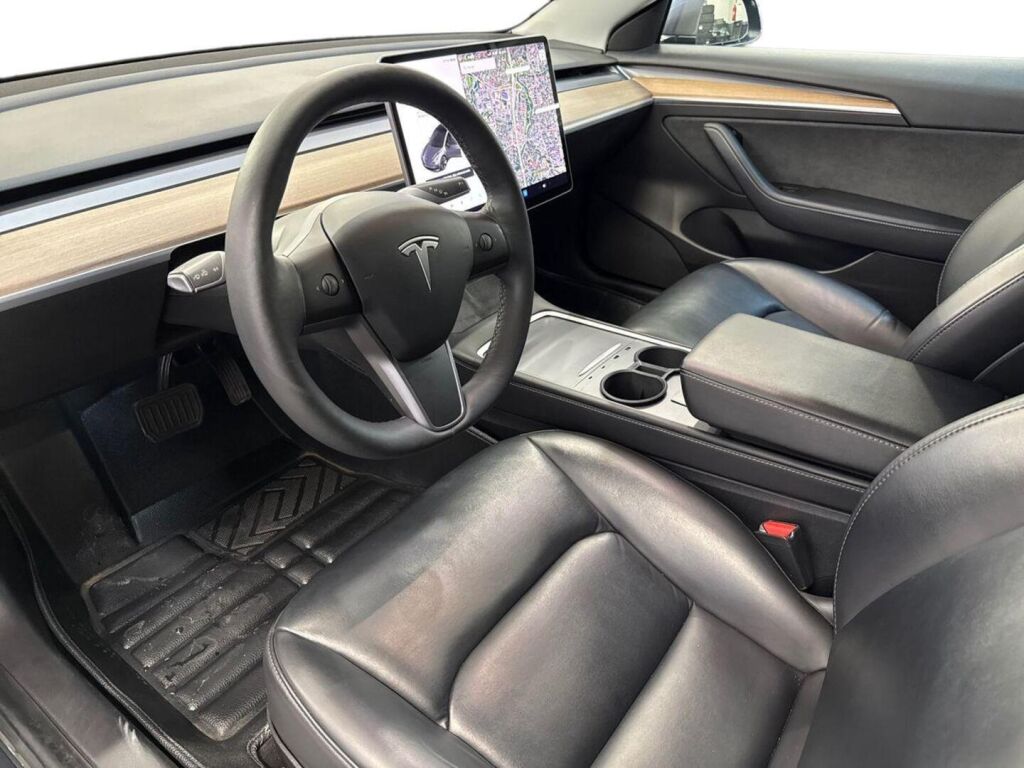 Tesla Model 3 2021 Harmaa