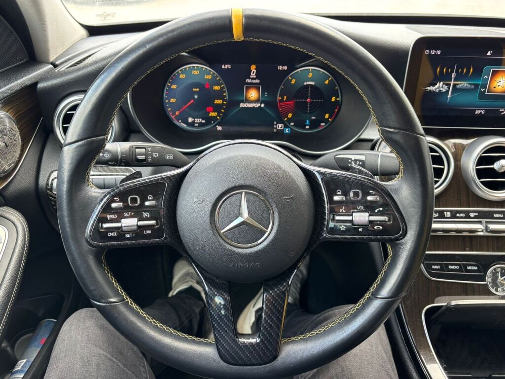 Mercedes-Benz C 2019 Musta