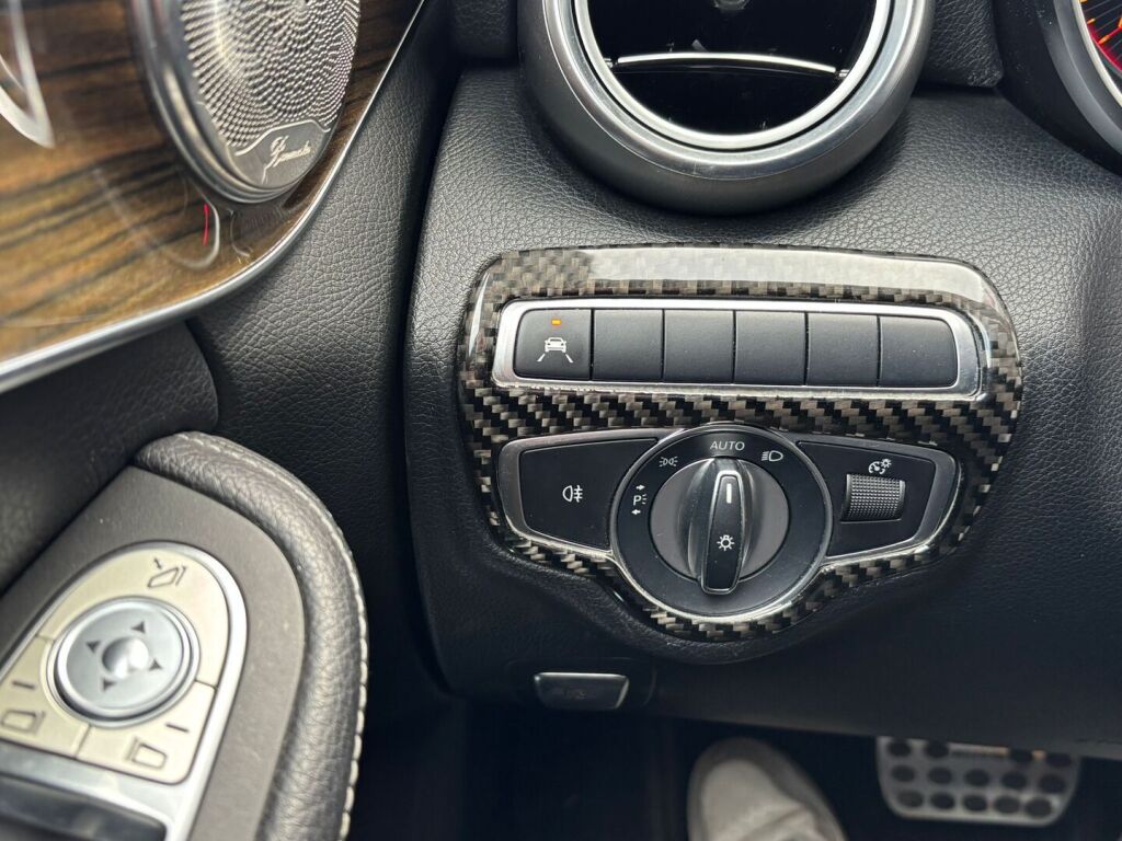 Mercedes-Benz C 2019 Musta