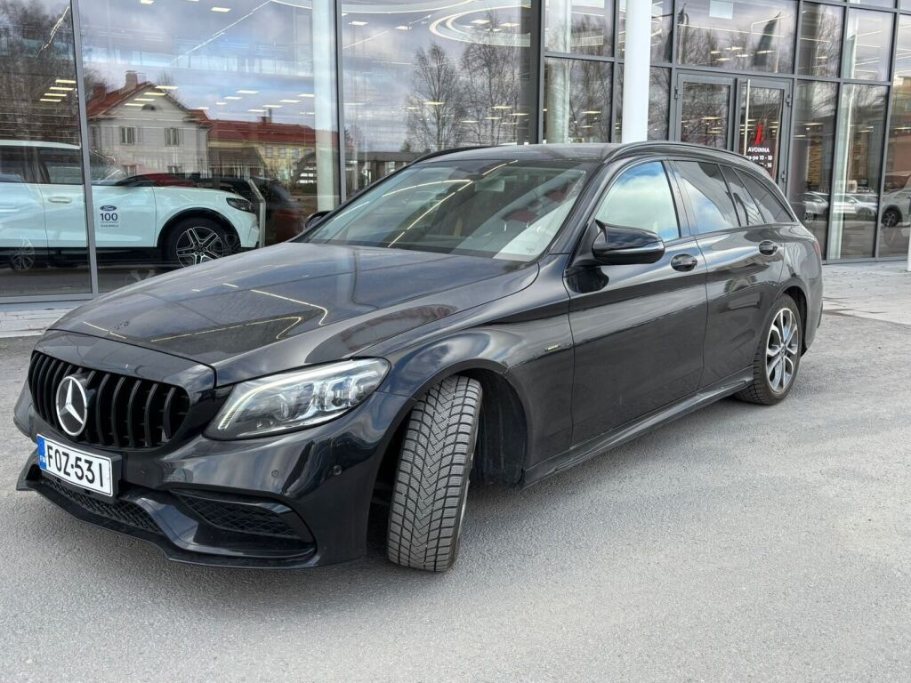 Mercedes-Benz C 2019 Musta