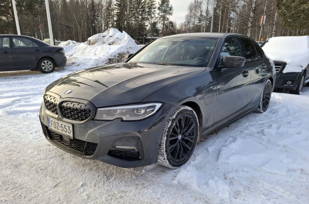 BMW 330 2020 Harmaa