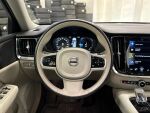 Volvo V60 2021 Musta