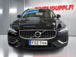 Volvo V60 2021 Musta