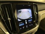Volvo V60 2021 Musta