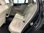 Volvo V60 2021 Musta