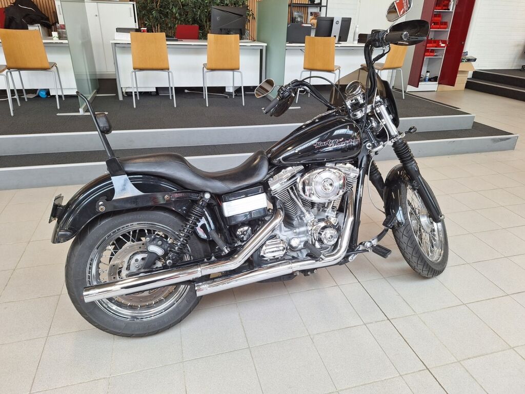 Harley-davidson DYNA 2006 