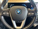 BMW 330 2023 Musta