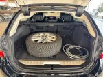 BMW 330 2023 Musta