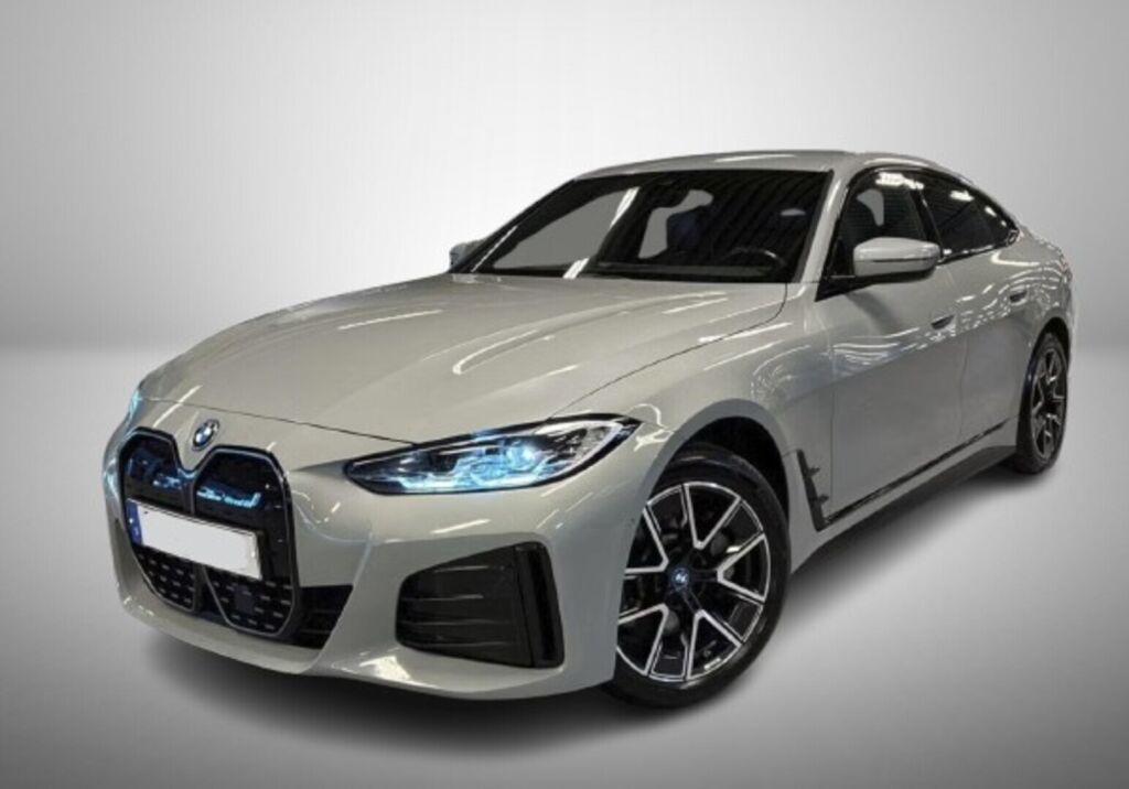 BMW i4 2023 Harmaa