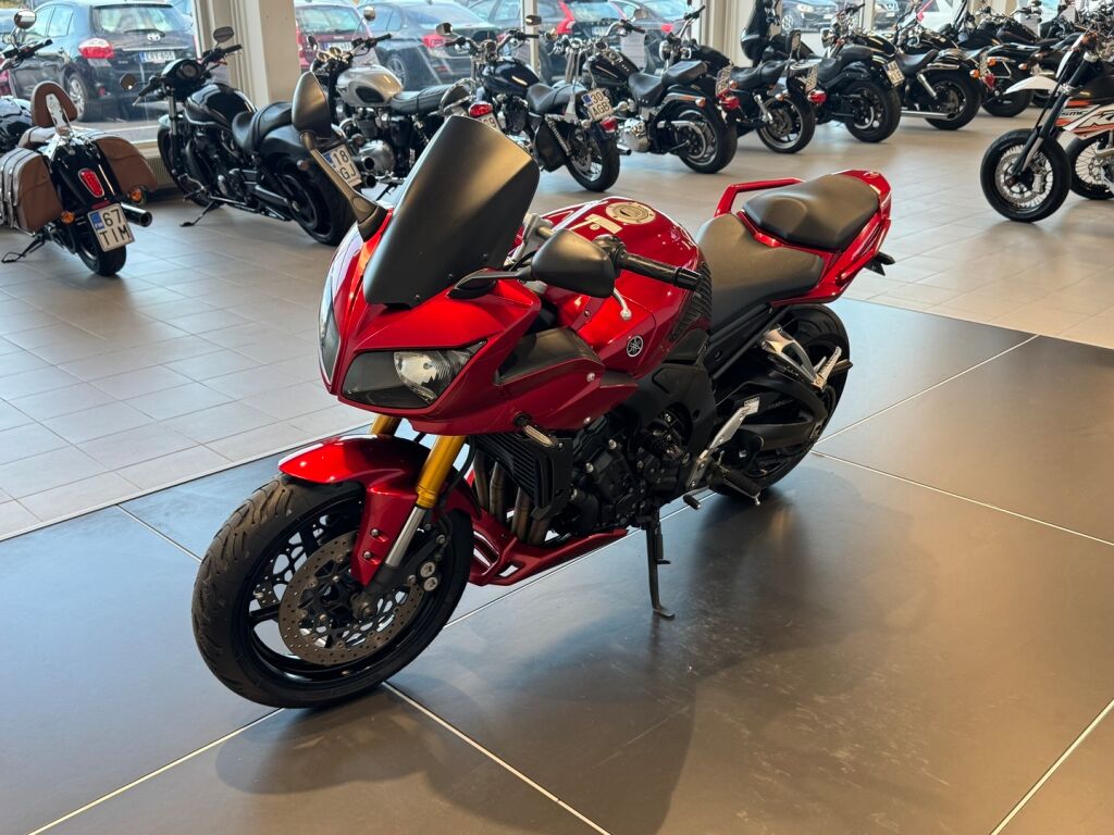 Yamaha FZ1-S 2006 Punainen