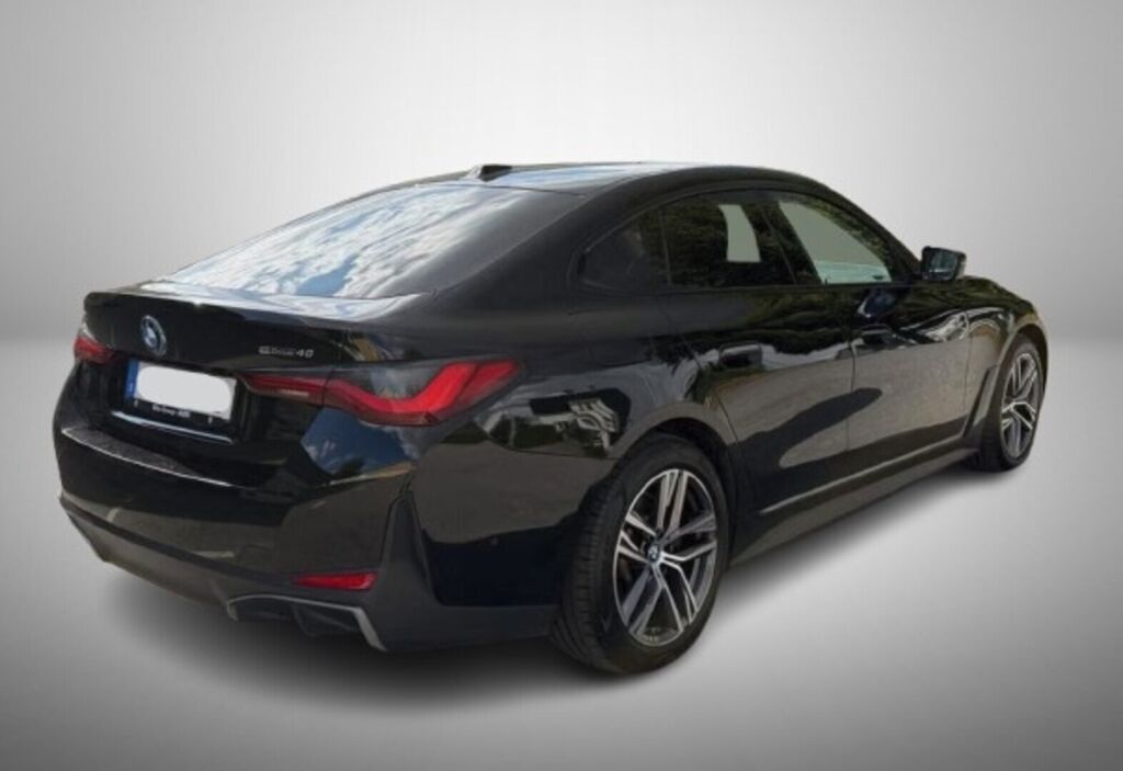 BMW i4 2024 Musta