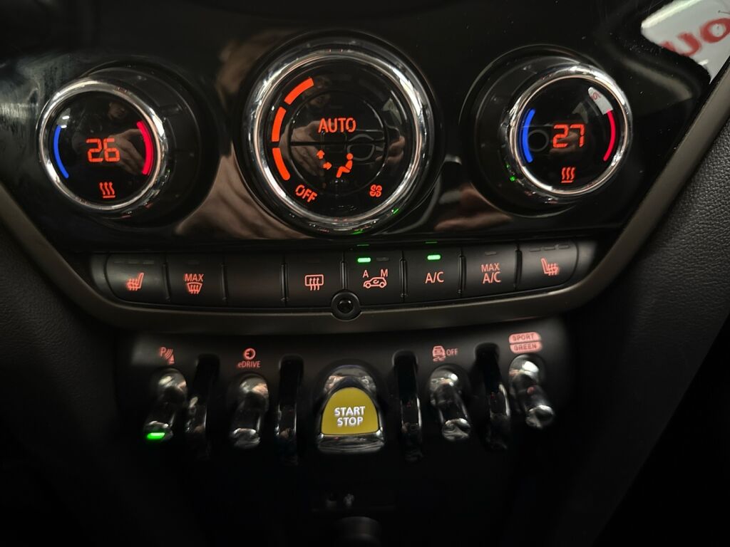 Mini Countryman 2019 Musta