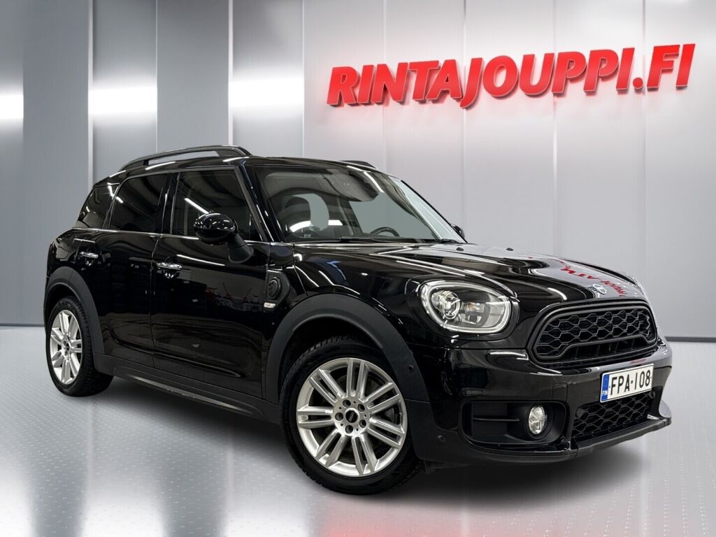 Mini Countryman 2019 Musta