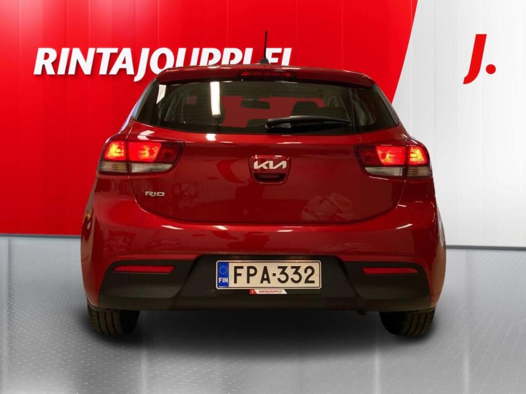Kia Rio 2022 Punainen