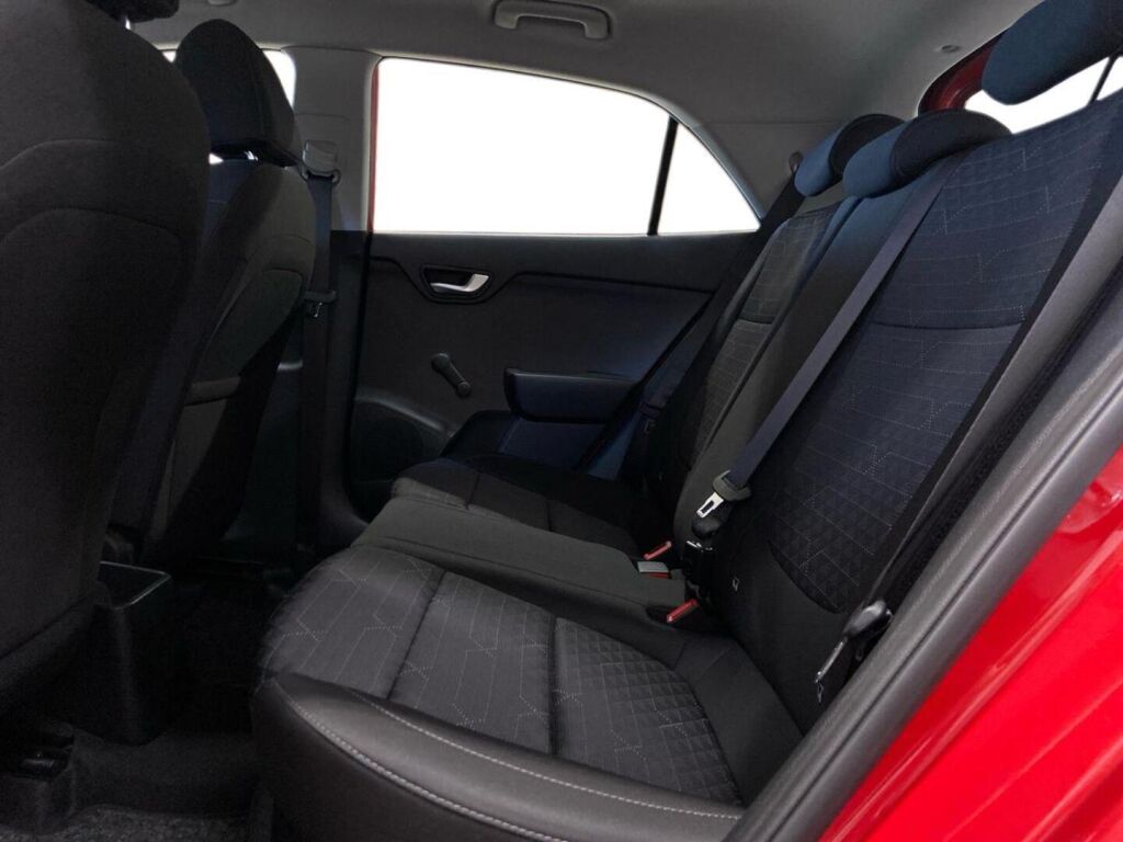 Kia Rio 2022 Punainen