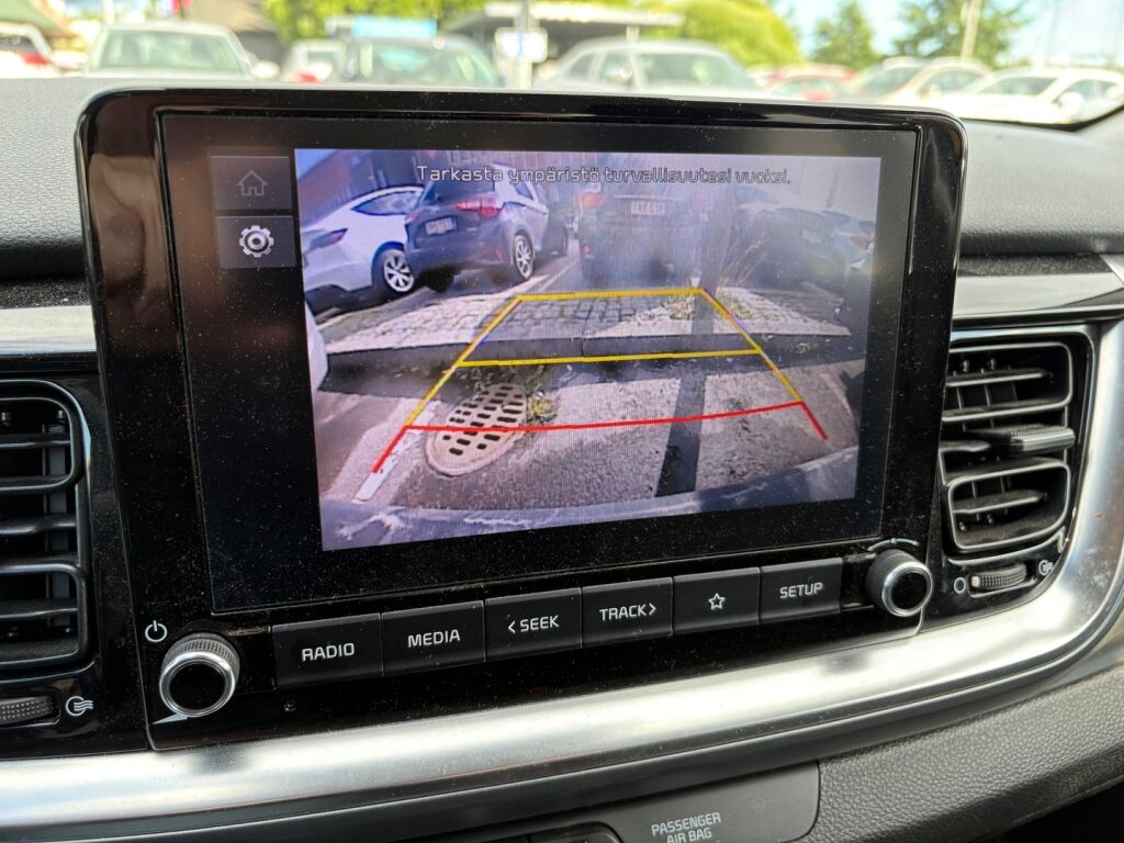 Kia Stonic 2022 Keltainen
