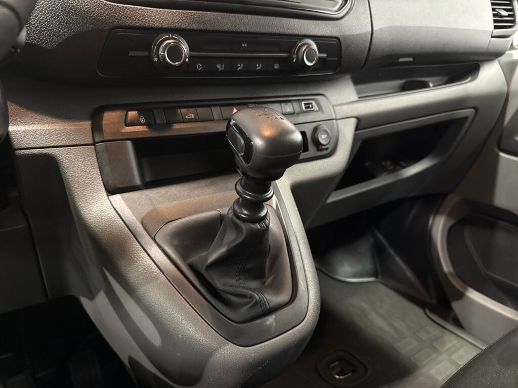 Peugeot Expert 2022 Valkoinen