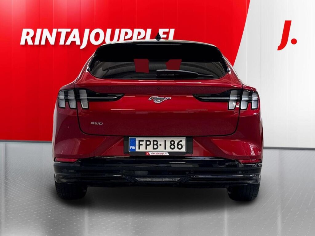 Ford Mustang Mach-E 2021 Punainen