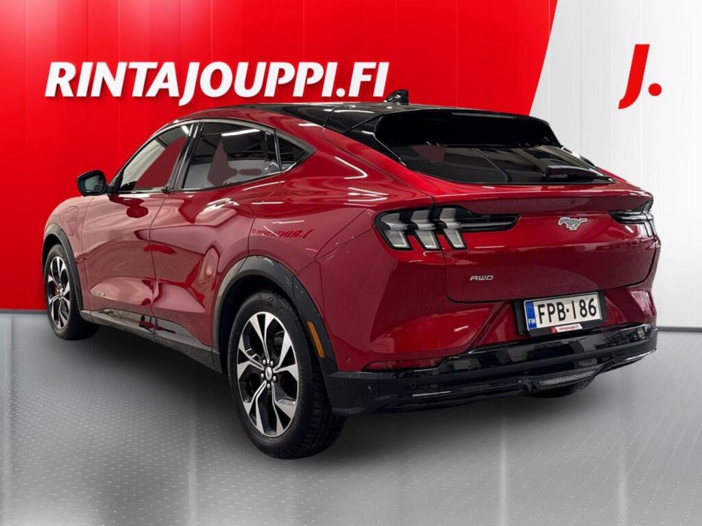 Ford Mustang Mach-E 2021 Punainen