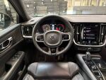 Volvo V60 2021 Musta