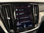 Volvo V60 2021 Musta