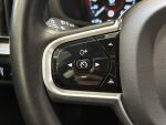 Volvo V60 2021 Musta