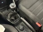 Dacia Duster 2022 Valkoinen