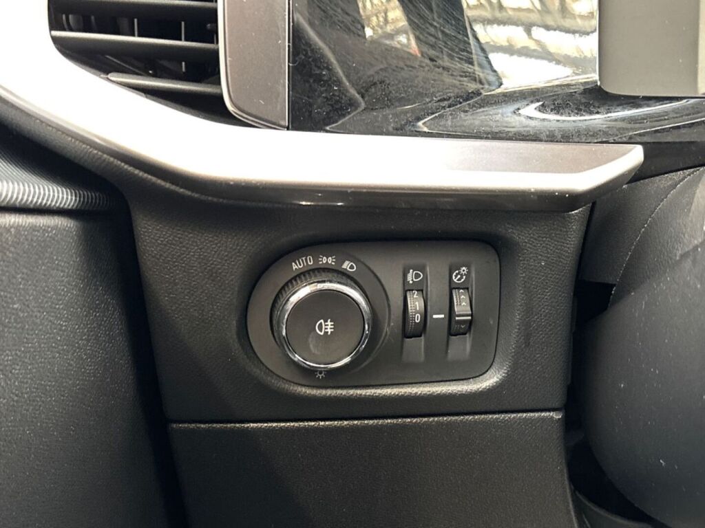 Opel Mokka 2022 Harmaa