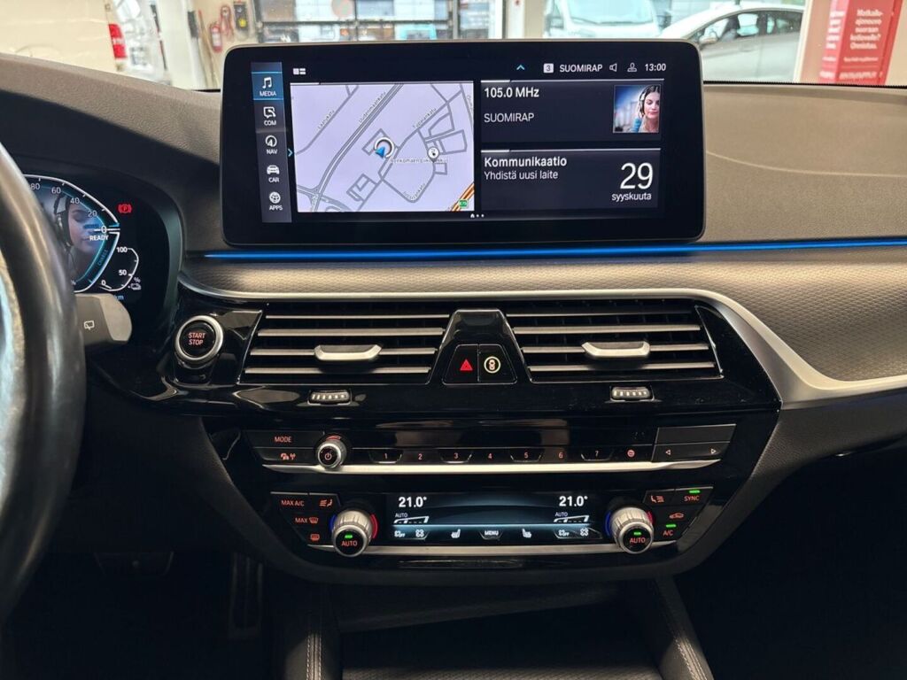 BMW 530 2023 Valkoinen