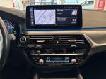 BMW 530 2023 Valkoinen