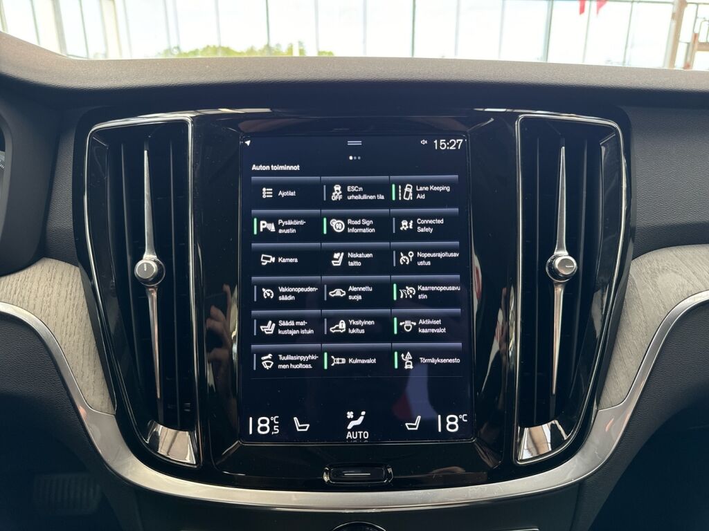 Volvo S60 2023 Harmaa