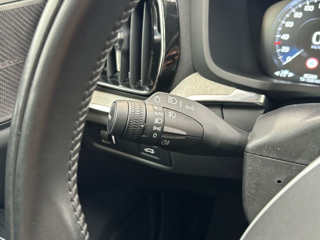 Volvo S60 2023 Harmaa