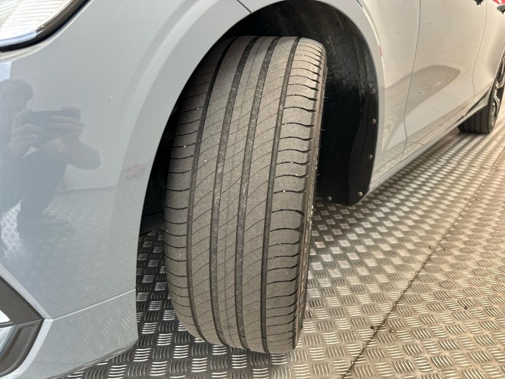 Volvo S60 2023 Harmaa