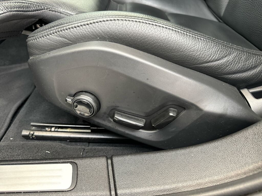 Volvo S60 2023 Harmaa