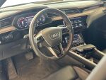 Audi e-tron 2022 Musta